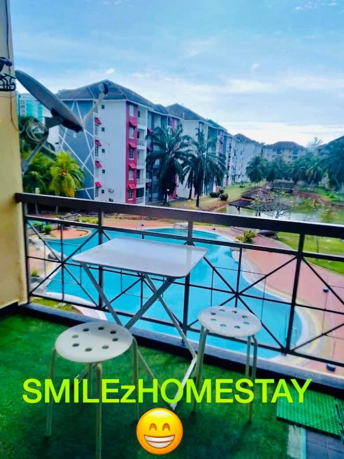 Smilez Homestay H102 & A306 At Pd Perdana Kondo Resort Port Dickson Exterior photo