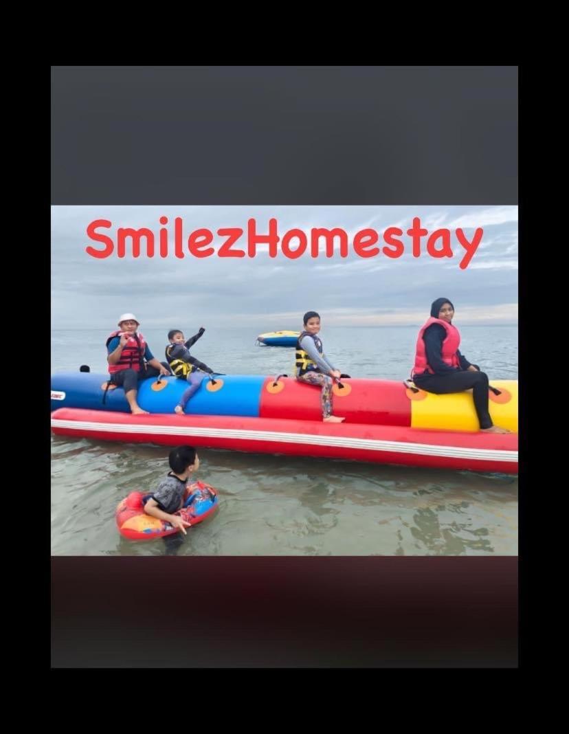 Smilez Homestay H102 & A306 At Pd Perdana Kondo Resort Port Dickson Exterior photo